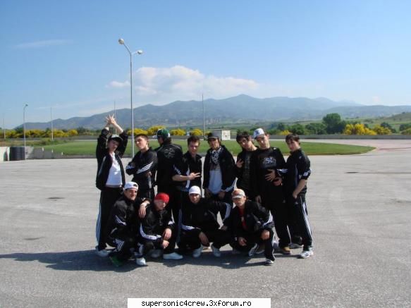 poze road boty balkans 2008 the crew pic 2..in greece this time