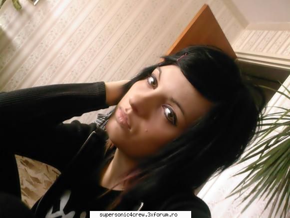 miuzette postat :hey..am intrat mult mult timp..si vreau spun imi este dor voi...de toti...si mi-e