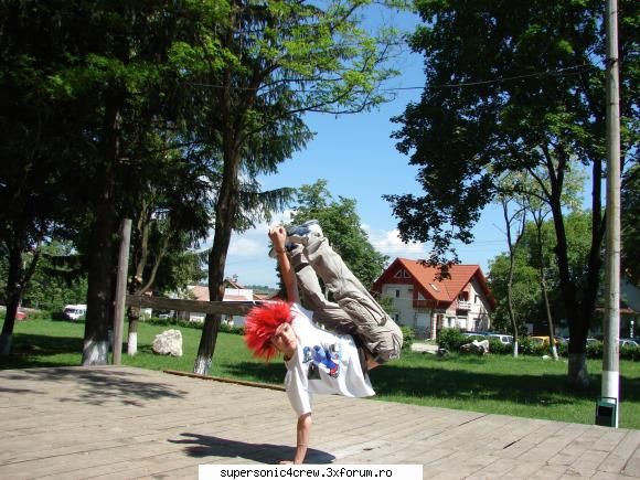 b-boy vlad vedem peste doua sapt...o mica pauza pentru tuturor note 9.99     pup fetele