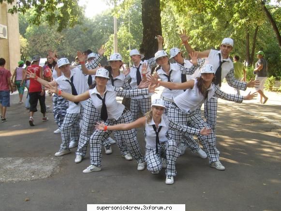21-23 August Oradea - Pics...aici si Laur e in poza....dar de fapt cred - Evenimente Breakdance
