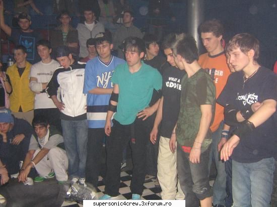 noi ( catziva ) si ... 3 on floor bacau