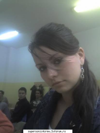 Ayiana - la mine merge sa pun poze - TRUPE PRIETENE
