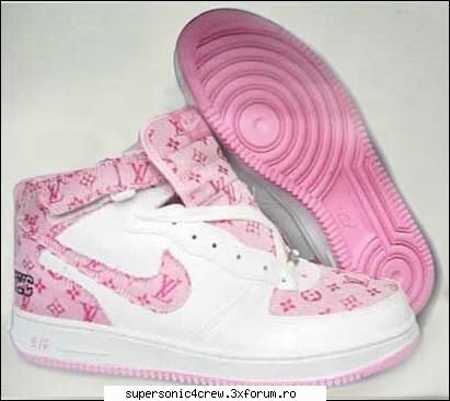 gandit mult inainte sa scrii tare oricum... :hi: uite ce adidashi mi-am :limba: b-boy vlad