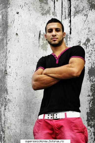 bboy boak poza noua varianta 2010 :p b-boy boaka-best b-boy from the crew