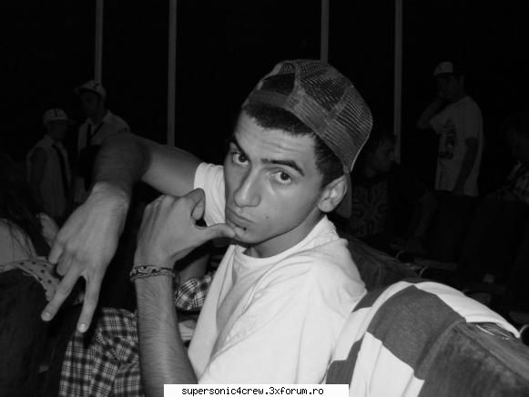 dancing al trupei de breakdance 
*stil de ani an intrat in trupa in septembrie  la doua campionate