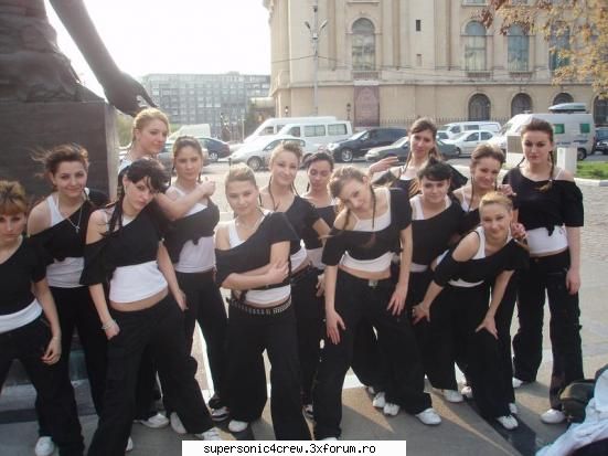 pup fetele mele...up dirty steps:x luv' my crew:* probe