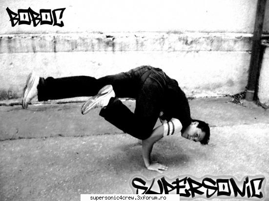 CLAUDIU SI FETELE 2...contiunarea paginii - Boboc Supersonic...yeah...asta e un - ANUL 2006 RECYCLE BIN