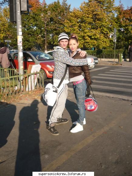 si inca :rotfl:  :rotfl:  :rotfl: ca sa stii cui ii spui la multi ani (si cand)...