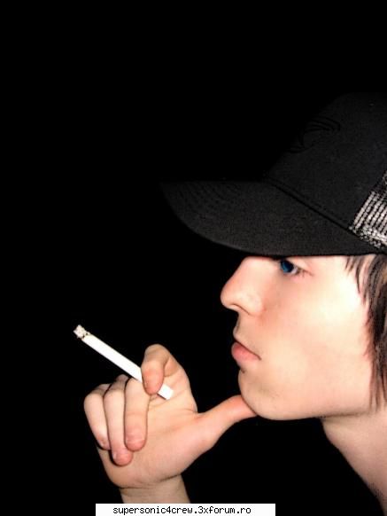 smoking at usa`s shit freak