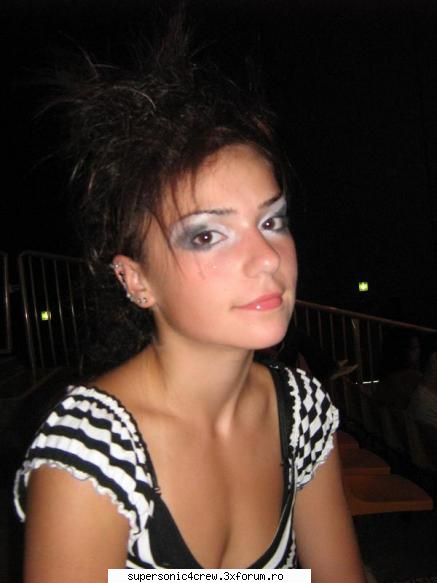andra alone  :nod: gee-oh