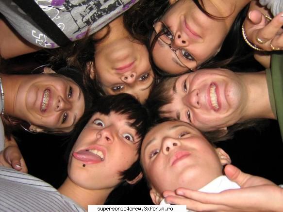 de la stanga la dreapta: lia, emil, madalin, erik, andrul, damya :nod: gee-oh