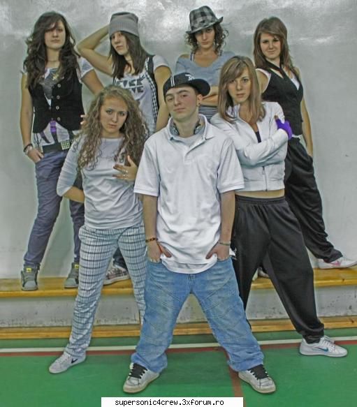 Gege - gege e the best nuh, gege?? si intr'un an a - Supersonic Breakdance/Streetdance ACADEMY