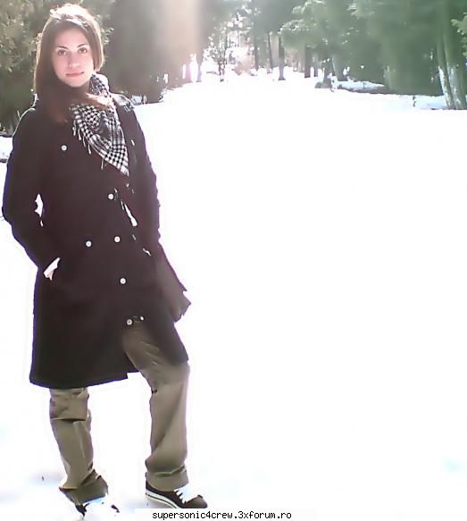 ce ti-am zis eu tzie sa nu pui poza asta .... =)) pooooop dulce brroschy honey+gaby