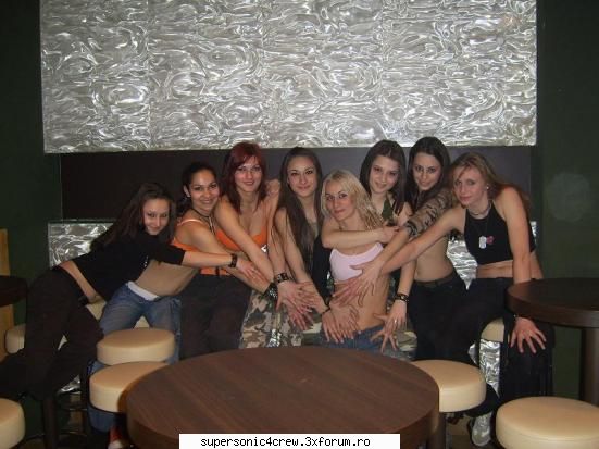 trupa just us de filmari la sweet supersonic cu ocazia asta k au fost si ei..:*:* just us