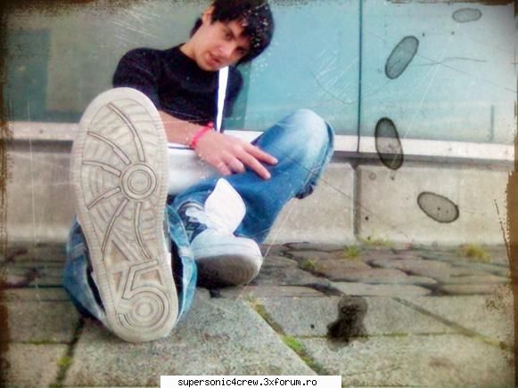 Mayo - Nume: Manea Prenume Ziua nasterii:3 octombrie - PROFESIONAL SUPERSONIC STREET-DANCERS