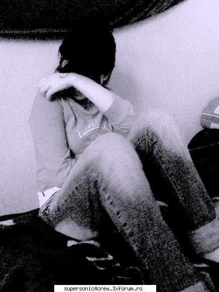 POZE NOI PUNETI AICI!! - I LOVE MOV :x :x :x ...MMMM...CAM EMO AICI - Poze!!!