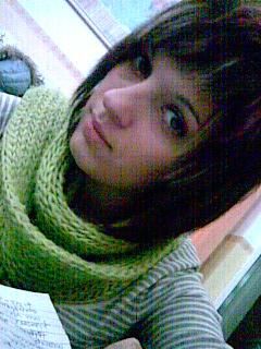 POZE NOI PUNETI AICI!! - asha sunt tunsa aqm.... astept pareri :)):)) - Poze!!!