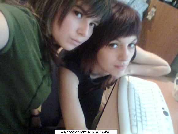POZE NOI PUNETI AICI!! - myss & pucca >:D - Poze!!!