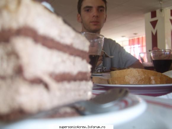 mmmmmmmmm nush ce e mai dulce clau sau acea varietate de parajituri  :d poze baile felix