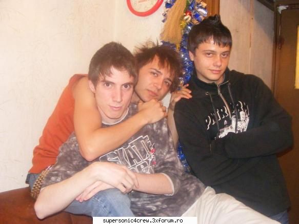 Pastele 2008 - Danez + me + NewMan (app, Usa mai are ghirlande - Doar pentru crew!!!