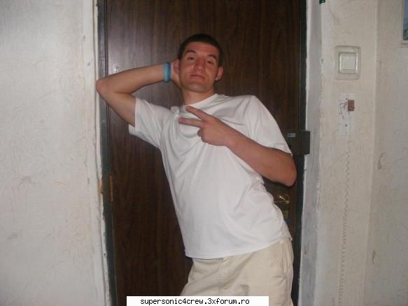 Pastele 2008 - Guido - traiasca berea! - Doar pentru crew!!!