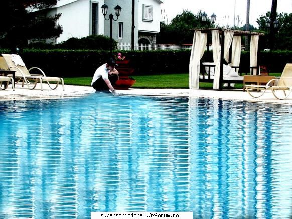 PoZe RoaD To BoTy BaLkaNs 2008 - FkO at pool part 2 - Poze!!!