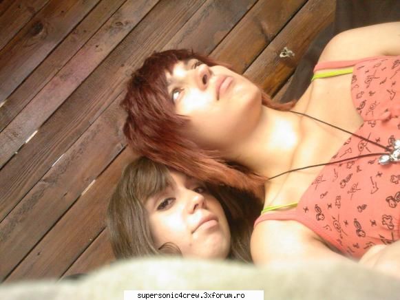 si eu cu okii dupa :rotfl:  :rotfl:  :rotfl:  :rotfl: poze noi-noi