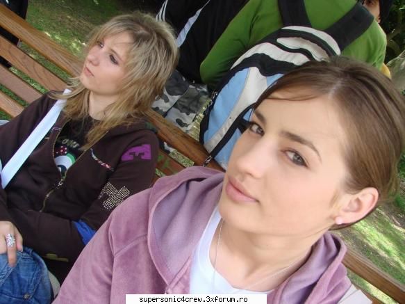 Poze Noi-Noi - me ...si Simona pe langa mine....hmmm un pic km - Poze!!!