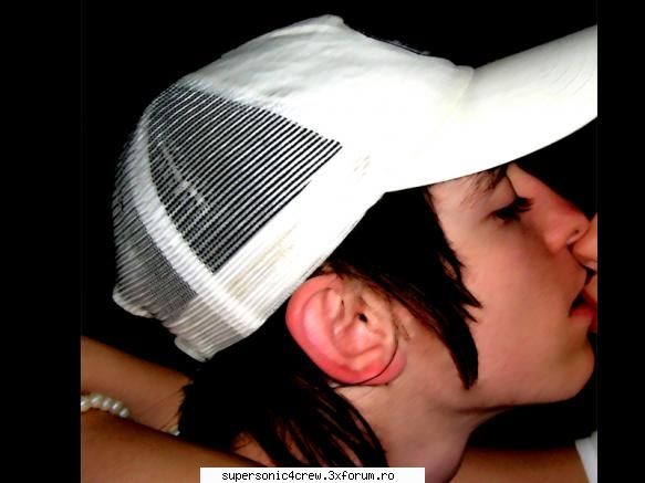 Poze Noi-Noi - Who am i kissing?!?! - Poze!!!