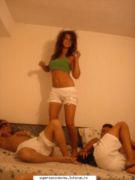 Poze Noi-Noi - noul look al teodorei:))))) - Poze!!!