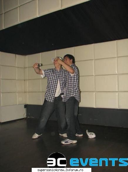 Poze Noi-Noi - aveti aici primul meu duo cu RVR,am ajuns prin - Poze!!!