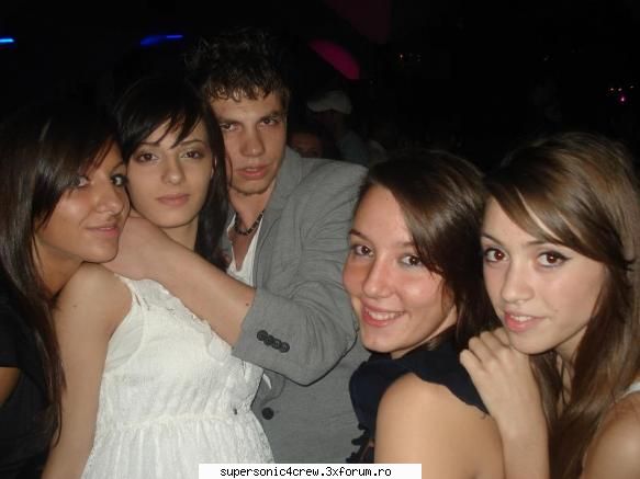Poze Noi-Noi - poza erotica...kind of - Poze!!!