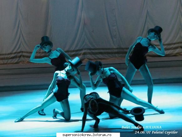 Trupa ,,GIULIANA" - FOTO spectacol ,,Fascinatia dansului " V - TRUPE PRIETENE