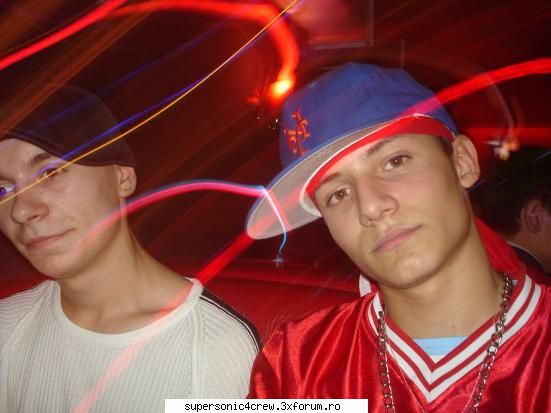 UN-X - duminica demis si victor - TRUPE PRIETENE