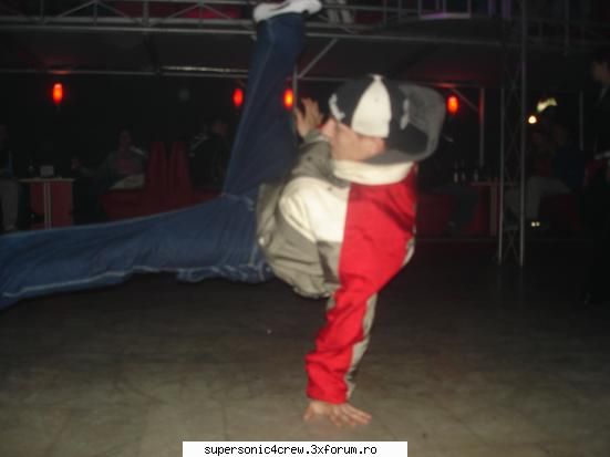 UN-X - victor - TRUPE PRIETENE
