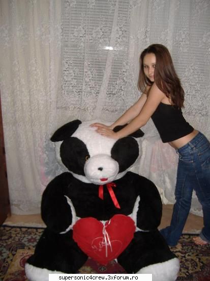 poze orice fel - eu si ursul meu...hyhy..va place?e aproape kt - Poze!!!