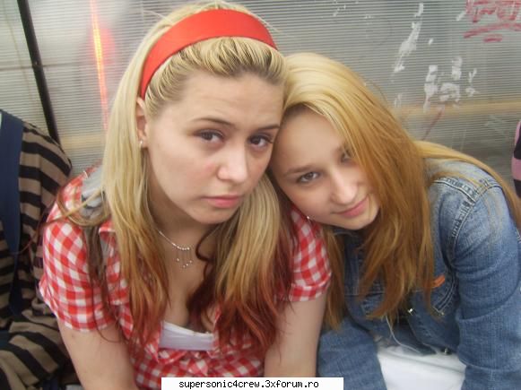 poze orice fel - uite si poza cu mn si andra..mwah ubita...:*:*:*:* - Poze!!!