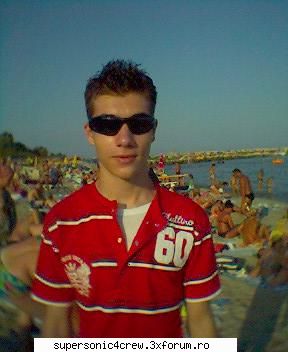la multzi ani! petrecere frumoasa alaturi de cei dragi ( :zzz: ) si la max! i love u, dude! 

in