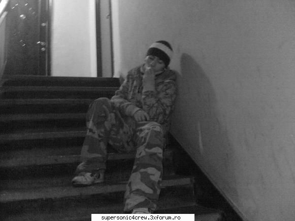 :rotfl:  :rotfl:  :rotfl:  :rotfl:  :rotfl:  :rotfl:  :rotfl: frate nu`s okelarii mei :)) da mi-au